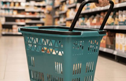 Plastik Tekerlekli Alışveriş Sepeti